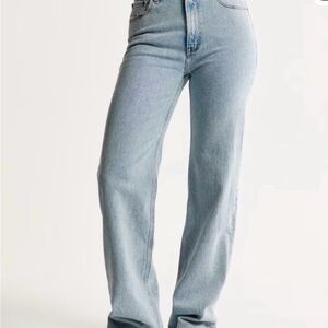 Abercrombie High Rise 90s Relaxed Jean size 25 Long